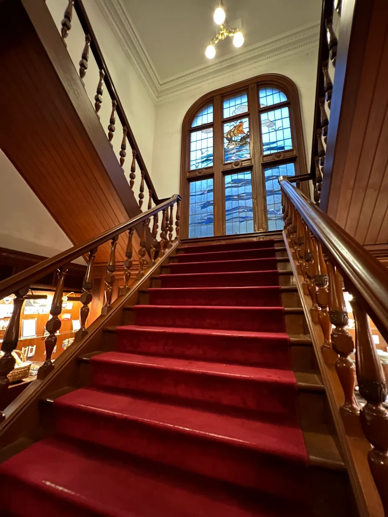 萬翠荘 ステンドグラス